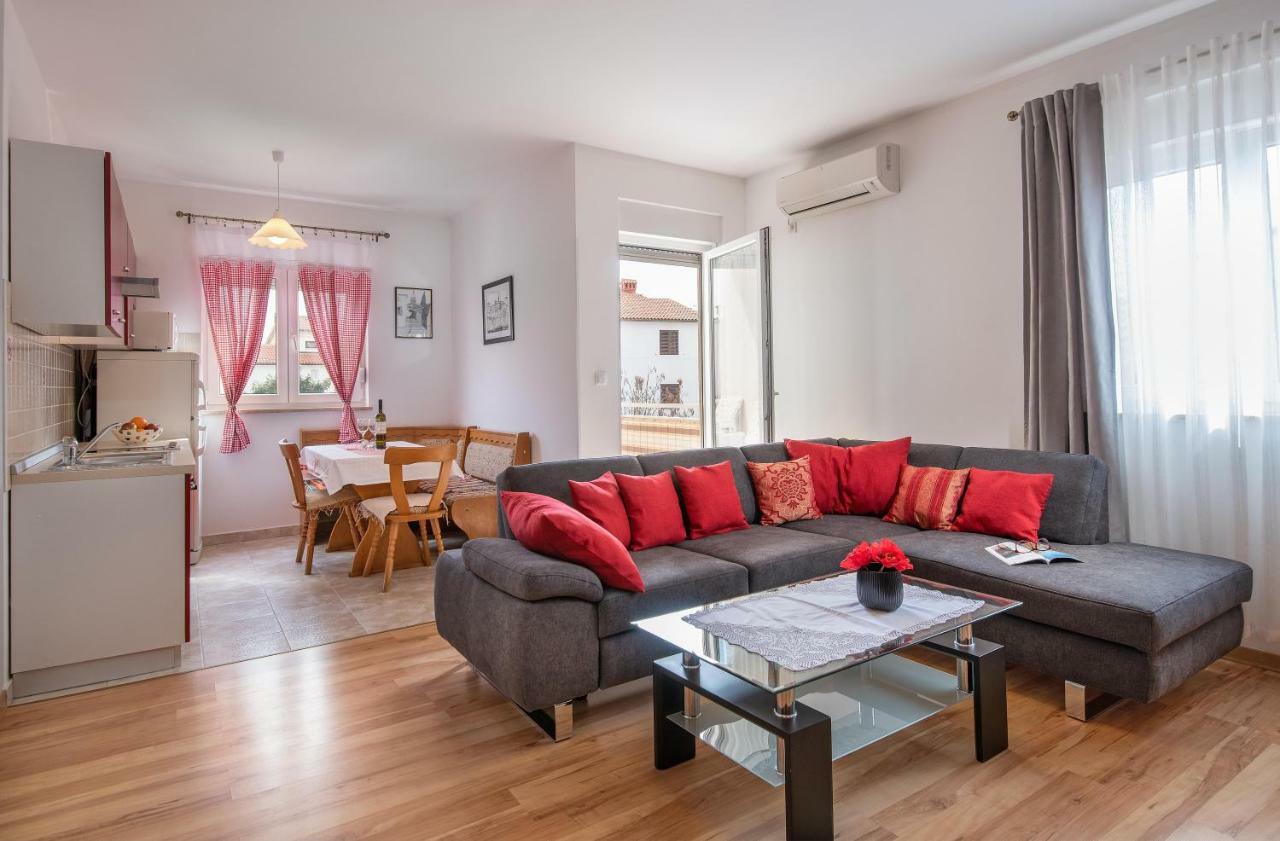 Apartment Bordeaux 29 Rovinj Exterior foto