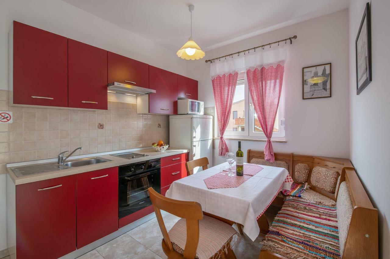 Apartment Bordeaux 29 Rovinj Exterior foto
